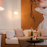 Le Madeleine - - Elegant - Cozy - By Primo * 캉