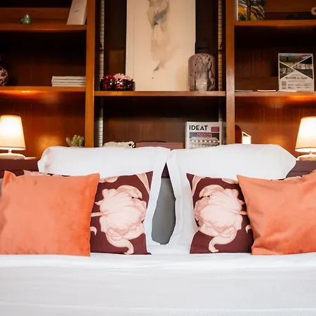 Le Madeleine - - Elegant - Cozy - By Primo