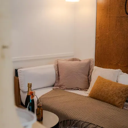 Le Madeleine - - Elegant - Cozy Apartment