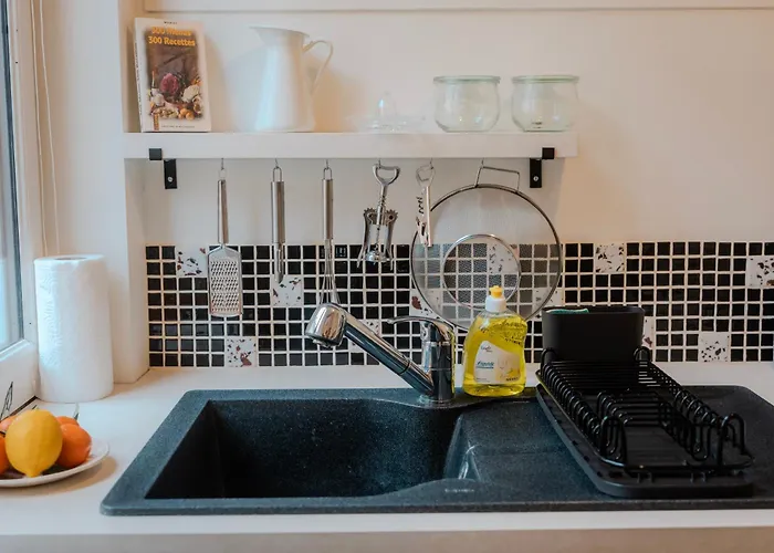 Le Madeleine - - Elegant - Cozy - By Primo Daire *